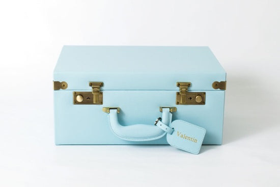 Souvenir case in light blue